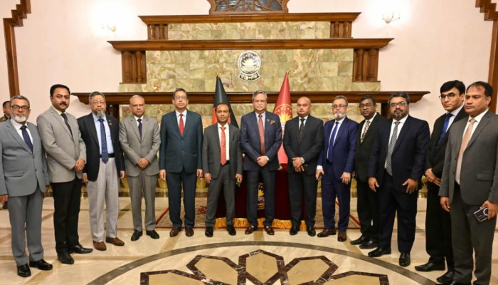 ​রাষ্ট্রপতির সঙ্গে নতুন নিয়োগ পাওয়া ২৫ বিচারপতির সাক্ষাৎ