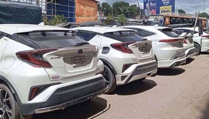 একই নম্বর প্লেটের ৫ প্রাইভেটকার ঘিরে চাঞ্চল্য