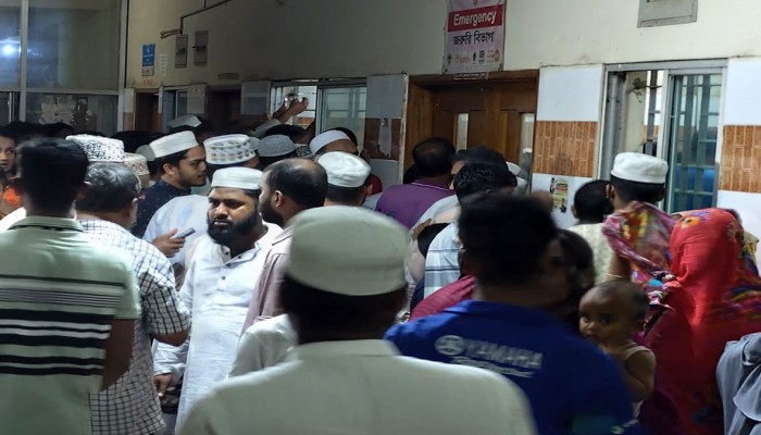 ভোলায় ​ঘরে ঢুকে মসজিদের খতিবকে কুপিয়ে হত্যা