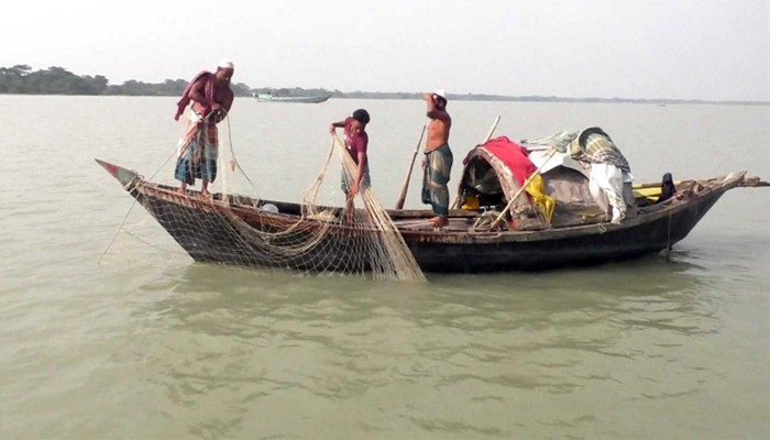 মা ইলিশের নিষেধাজ্ঞার বিষয়ে সঠিক সময় নির্ধারণের দাবি