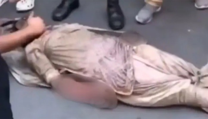 ​নেপালের সাবেক প্রধানমন্ত্রীর বাড়িতে আগুন, পুড়ে মারা গেলেন স্ত্রী