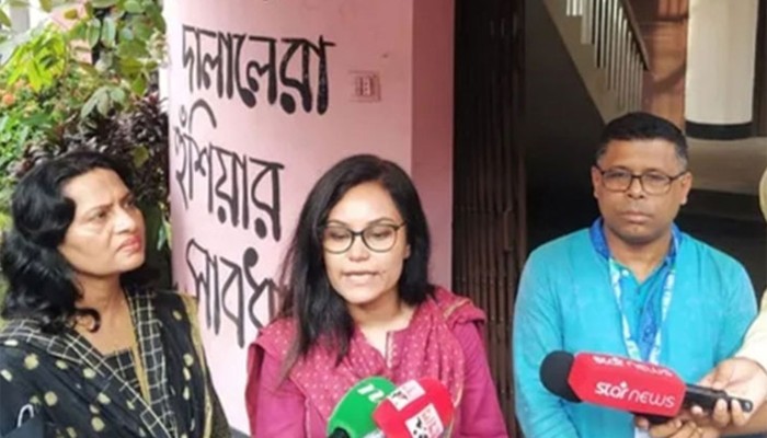 ​জাকসু নির্বাচন থেকে সরে দাঁড়ালেন বিএনপিপন্থি তিন শিক্ষক