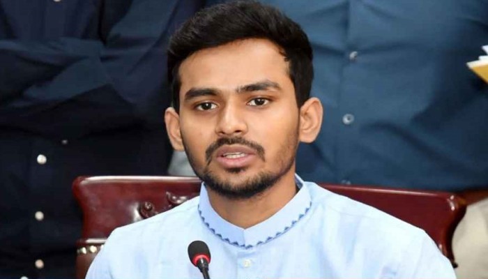 ​জুলাই শহীদ পরিবারের কর্মসংস্থান সৃষ্টিতে সহযোগিতা করা হবে: আসিফ মাহমুদ