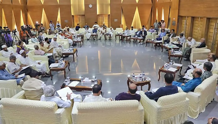 ​মেয়াদ বাড়ানো হলেও দ্রুত ঐকমত্যে পৌঁছাতে চায় কমিশন