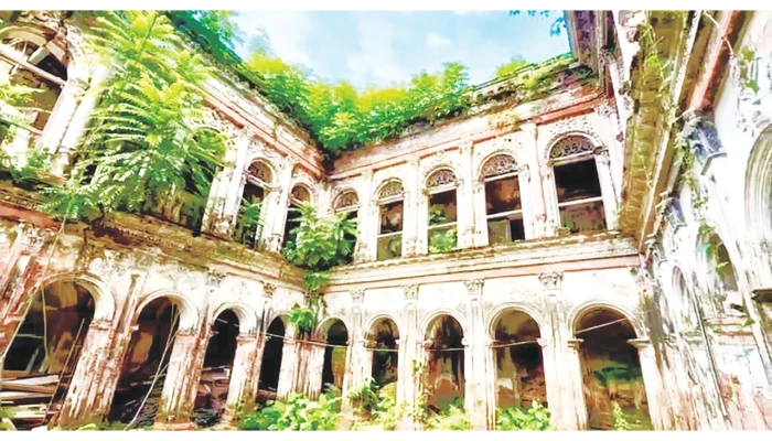 ৭০০ বছরের ইতিহাসের সাক্ষী পোদ্দার বাড়ি