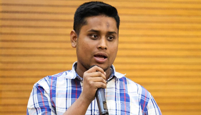 ​অন্তর্বর্তী সরকারের সব ব্যর্থতার দায় এনসিপিকে নিতে হচ্ছে : হাসনাত