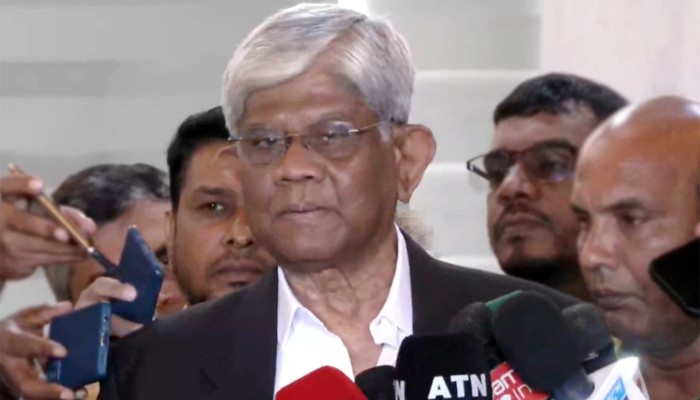 ​পুলিশের জন্য কেনা হচ্ছে ৪০ হাজার বডি ক্যামেরা: অর্থ উপদেষ্টা