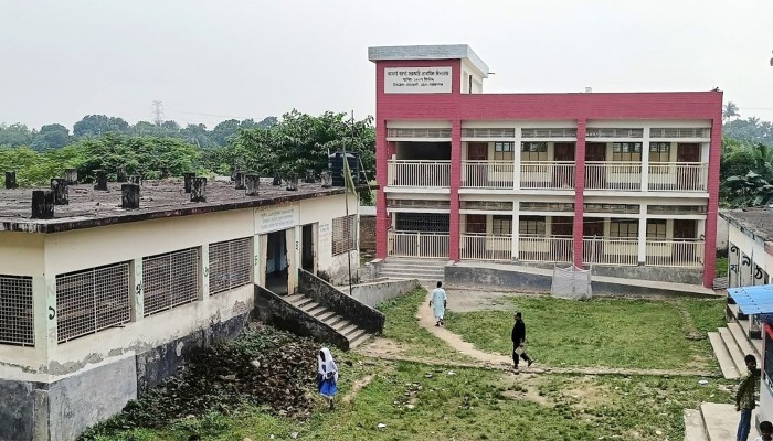 ​সোনারগাঁয়ে ৬৩ প্রাথমিক বিদ্যালয়ে প্রধান শিক্ষক নেই