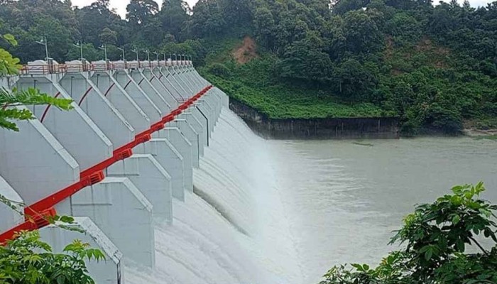 ​ফের বিপৎসীমার ওপরে কাপ্তাই বাঁধের পানি