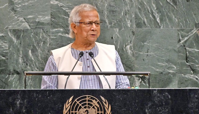 দক্ষিণ এশিয়া ও মধ্যপ্রাচ্যে অস্ত্রমুক্ত অঞ্চল প্রতিষ্ঠার আহ্বান প্রধান উপদেষ্টার