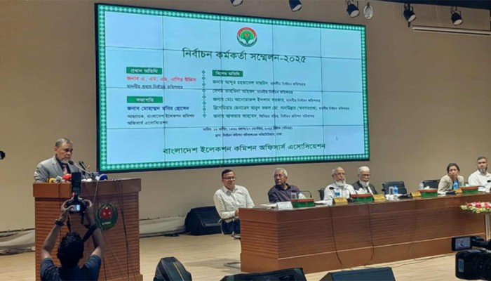 ​নির্বাচনে আমরা বেআইনি নির্দেশনা দেব না : সিইসি