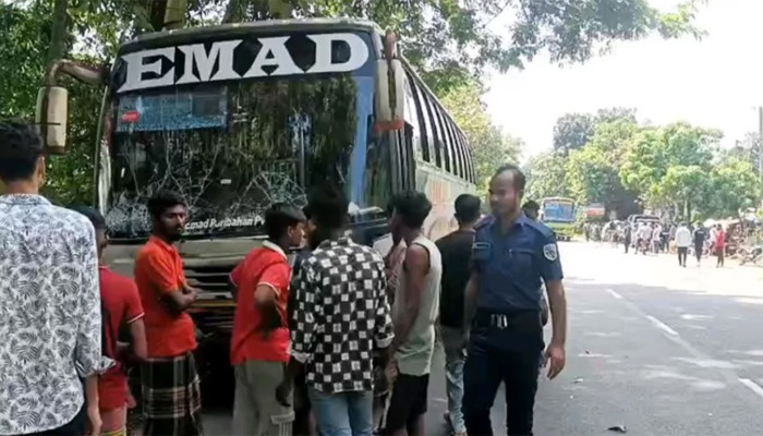​গোপালগঞ্জে বাস-ইজিবাইক সংঘর্ষে নারীসহ নিহত ৪