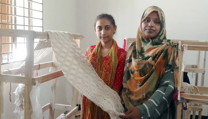 ৫ হাজার টাকা পুঁজি নিয়ে শুরু, আজ রাজিয়ার পণ্য যাচ্ছে ৯ দেশে