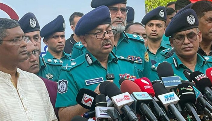 ঢাকার ২৫৪ মণ্ডপে পূজা, ৮৯টি বেশি ঝুঁকিপূর্ণ : ডিএমপি কমিশনার