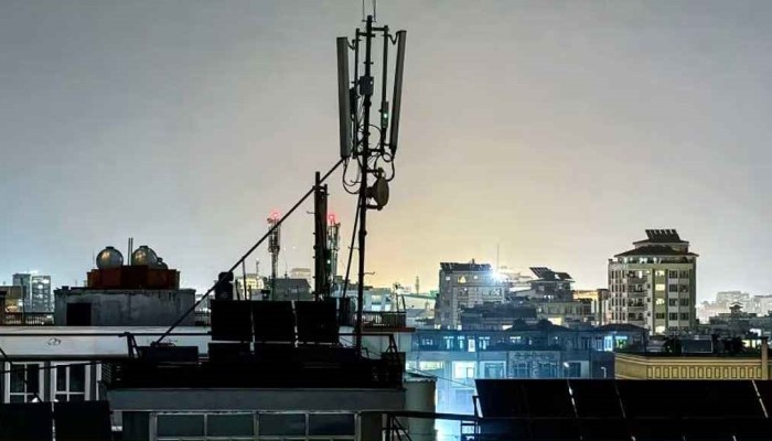 ​এবার টেলিযোগাযোগ বন্ধ করে দিয়েছে তালেবান সরকার