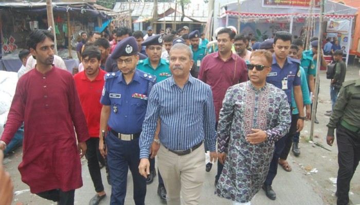 ​আ.লীগের নিষেধাজ্ঞা প্রত্যাহারের সম্ভাবনা নেই: আইন উপদেষ্টা