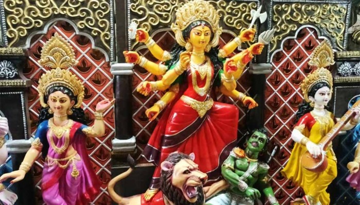 ​দশমী আজ,  মর্ত্য ছেড়ে কৈলাসে ফিরবেন দেবী দুর্গা