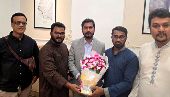 ​দেশে ফিরেছেন নুরুল হক নুর