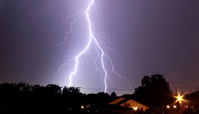 ​বজ্রপাতে দুই কৃষকের মৃত্যু