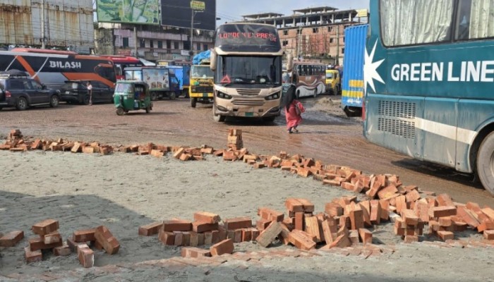 উপদেষ্টা আসবেন বলে...