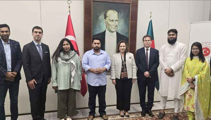 ​এনসিপির সঙ্গে তুরস্কের উপ-পররাষ্ট্রমন্ত্রীর বৈঠক