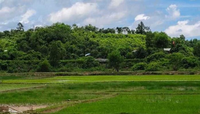 ​ওপারে গুলি, এপারে আতঙ্ক!