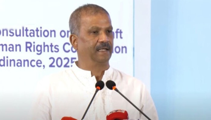 'উপদেষ্টাদের নয়, বর্তমান রাষ্ট্রব্যবস্থা থেকে জাতির সেফ এক্সিট দরকার'