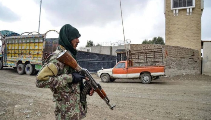 পাকিস্তান সীমান্তে ট্যাংক-অস্ত্র মোতায়েন আফগানিস্তানের