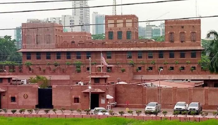​হঠাৎ মার্কিন দূতাবাসের নিরাপত্তা জোরদার