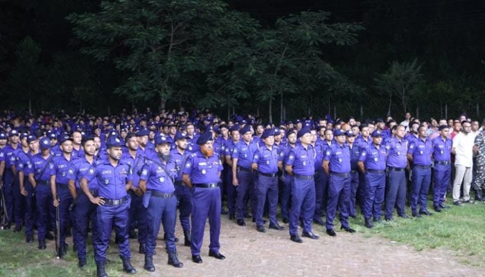 ​চাকসু নির্বাচনে দায়িত্ব পালন করছে ১২০০ পুলিশ