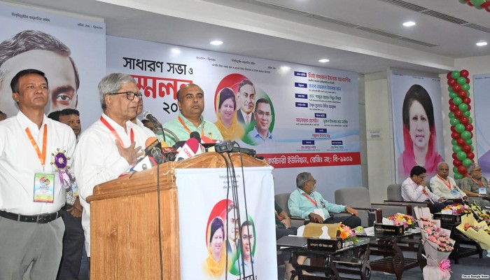 ​রাস্তায় নয়, সমস্ত কর্মকাণ্ডকে সংসদ কেন্দ্রিক করতে হবে : মির্জা ফখরুল