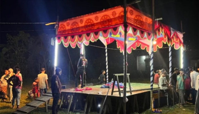 ‘ইসলাম পরিপন্থী’ হওয়ার অভিযোগে বিচারগানের আয়োজন বন্ধ করল প্রশাসন