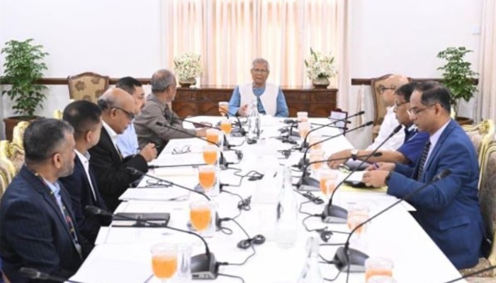 ​নির্বাচনে স্বচ্ছতা নিশ্চিতে বডি-ওর্ন ক্যামেরা কেনার নির্দেশ