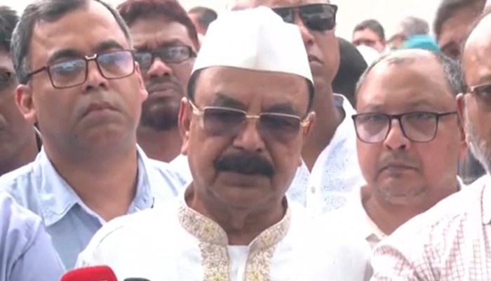 ​বিএনপি প্রতিবাদের পথ বেছে নিলে সরকার টিকতে পারবে না: গয়েশ্বর