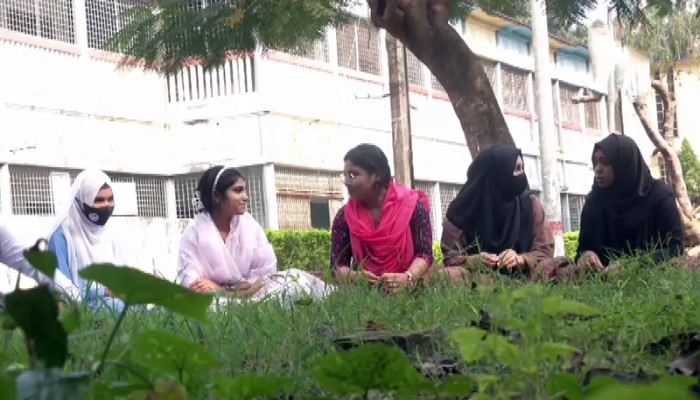 ​এবারের নির্বাচনে নারীরা পাল্টে দিতে পারে ভোটের সমীকরণ