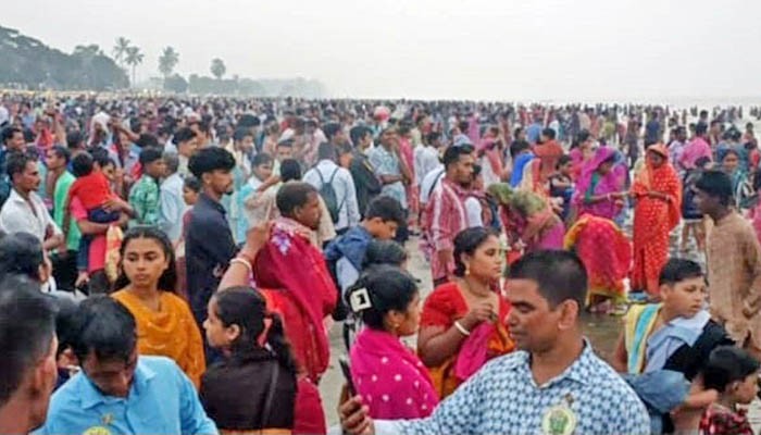 কুয়াকাটায় শত বছরের ঐতিহ্যবাহী রাস উৎসব সম্পন্ন