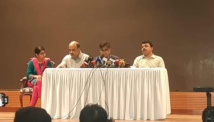 ​পাইলটের উড্ডয়নের ত্রুটির কারণে মাইলস্টোনে বিমান বিধ্বস্ত