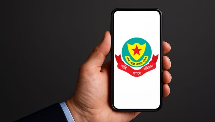 ডিউটির সময় পুলিশ সদস্যদের মোবাইল ব্যবহার না করার নির্দেশ