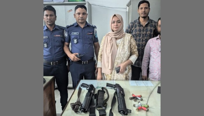 ​ঢাকা-ভাঙ্গা এক্সপ্রেসওয়েতে ২০ রাউন্ড গুলিসহ ২ শটগান জব্দ