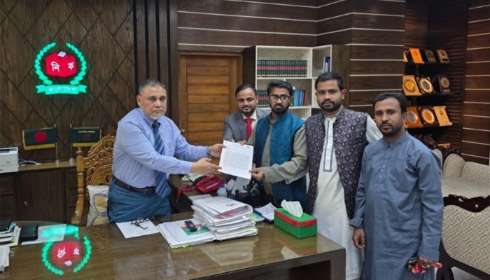 ​আ. লীগের ‘ডামি প্রার্থী’ ঠেকাতে ইসিতে গণ-অধিকার পরিষদ