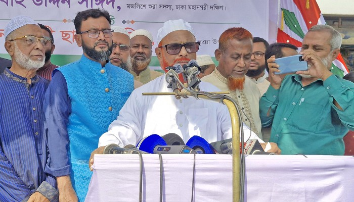 ​আমরা মুক্তিযুদ্ধের বিরুদ্ধে ছিলাম না, ছিলাম ভারতের বিরুদ্ধে: আজহার