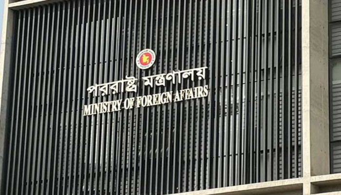 ভারতীয় দূতকে তলব, গণমাধ্যমে শেখ হাসিনার কথা বলা বন্ধের আহ্বান