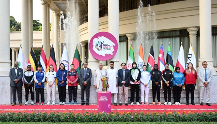 ​নারী কাবাডি বিশ্বকাপের ট্রফি উন্মোচন করলেন প্রধান উপদেষ্টা