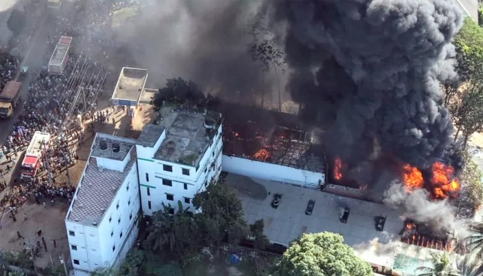 ​গাজীপুরে কয়েল কারখানায় আগুন, নিয়ন্ত্রণে ফায়ার সার্ভিসের ৯ ইউনিট