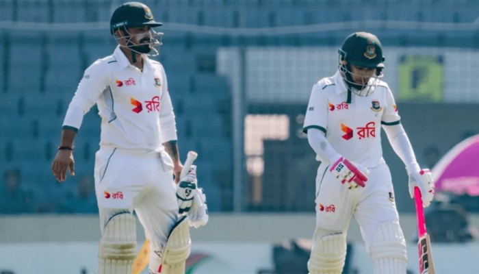 দুই শতকে ভর করে প্রথম ইনিংসে বড় সংগ্রহ বাংলাদেশের