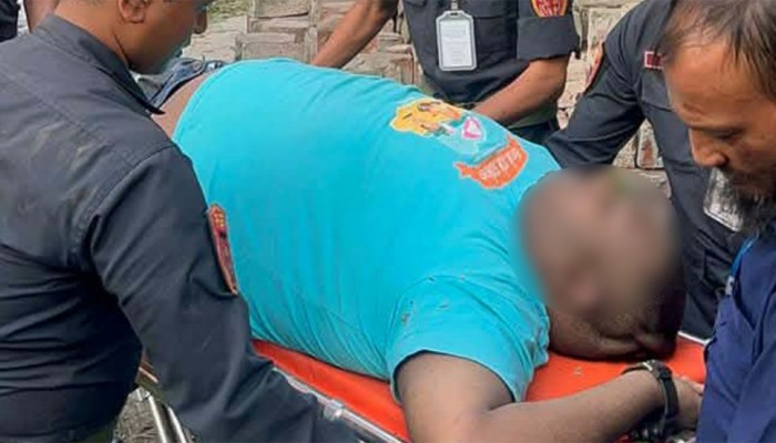 ​ইস্ট ওয়েস্ট শিক্ষার্থীর মরদেহ উদ্ধার