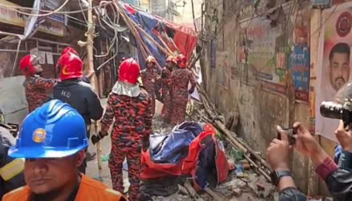 ভূমিকম্পে নিহত ৩, আহত ৮৫