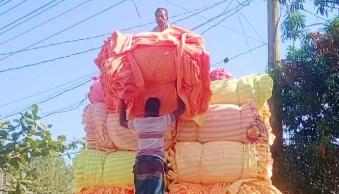 ​কম্বলই যখন সম্বল!