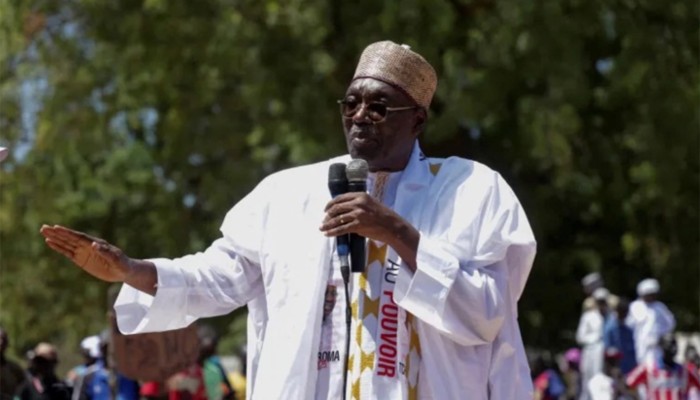 ​নির্বাচনে ‘হেরে’ পালালেন ক্যামেরুনের বিরোধীদলীয় নেতা