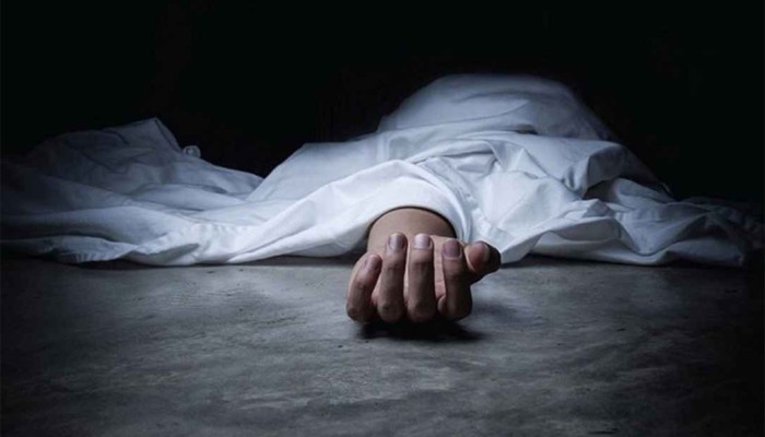 ​বিদ্যুতের খুঁটিতে ইন্টারনেট লাইন দিতে গিয়ে প্রাণ গেল